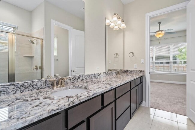 Building Photo - 3805 Wales Ct