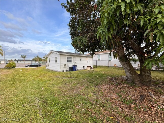 Building Photo - 15344 Wall Dr