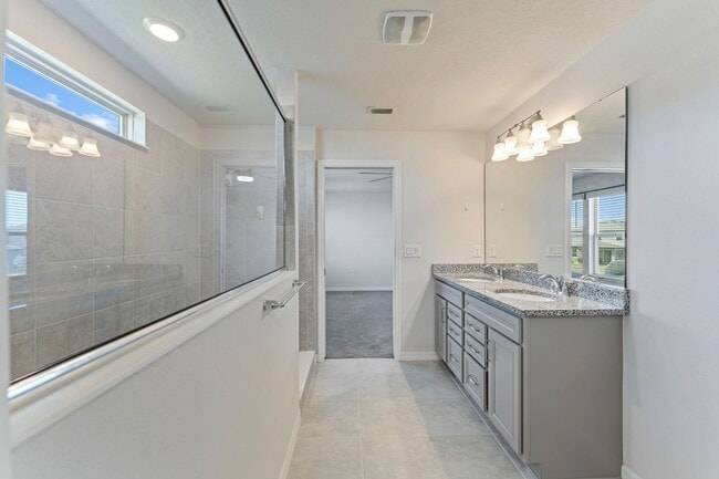 Building Photo - Epperson Rental