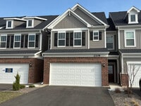 Building Photo - 2208 Ryegrass Ln