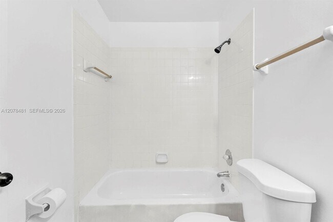 Building Photo - 3449 NW 44th St