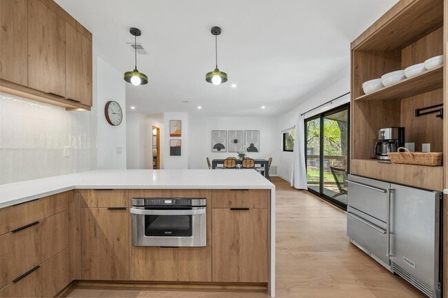 Building Photo - 2607 Pembrook Trail