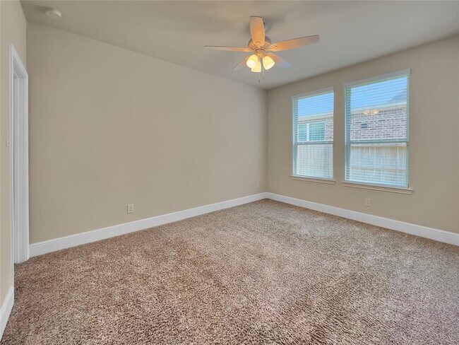 Building Photo - 21817 Enchanted Rock Dr N