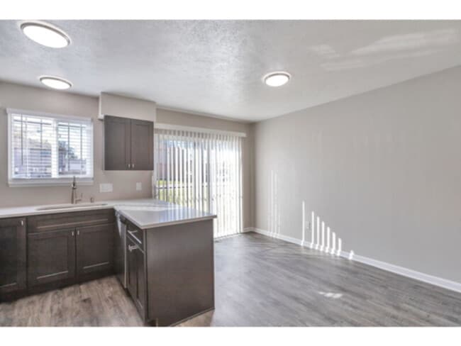 Building Photo - 792 S Patton Ct