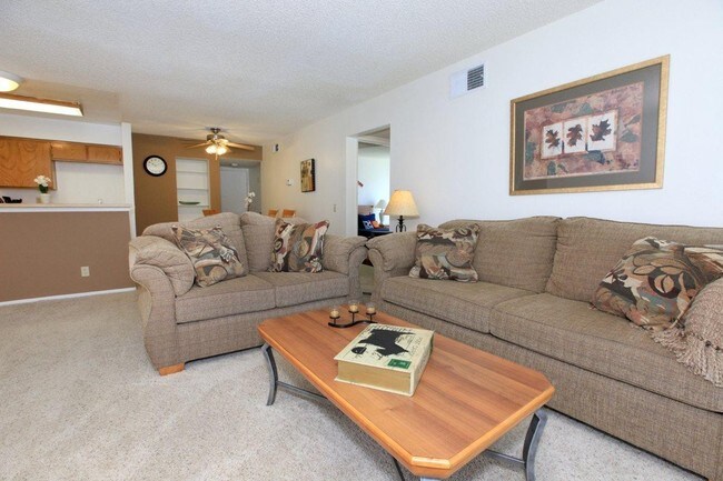 Building Photo - 28856 N.Silver Saddle Cir