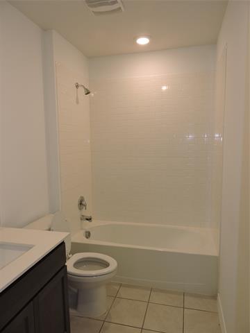 Building Photo - 1307 Community Way