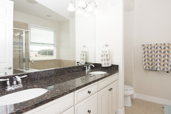 Building Photo - BEAUTIFUL LAKE VIEW AND CORNER LOT HOME WI...