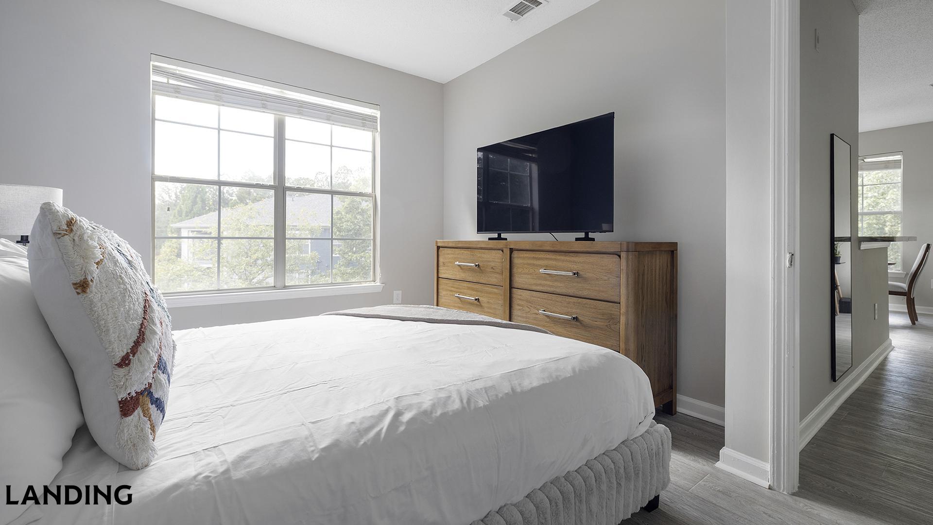 Building Photo - 100 Peyton Pl SW