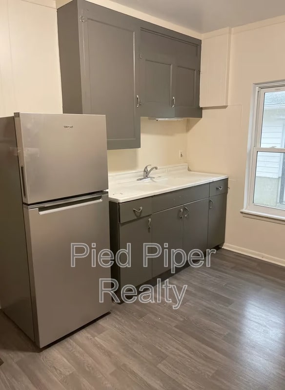 Building Photo - 810 E Shawnee St