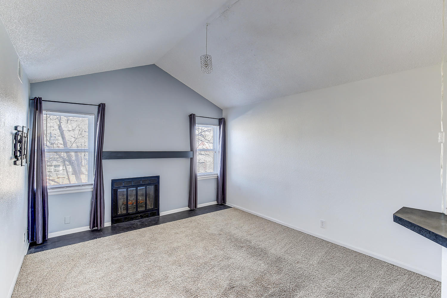 Building Photo - 2 Acoma St