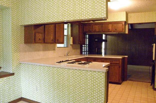 Building Photo - 223 Normal Park Dr