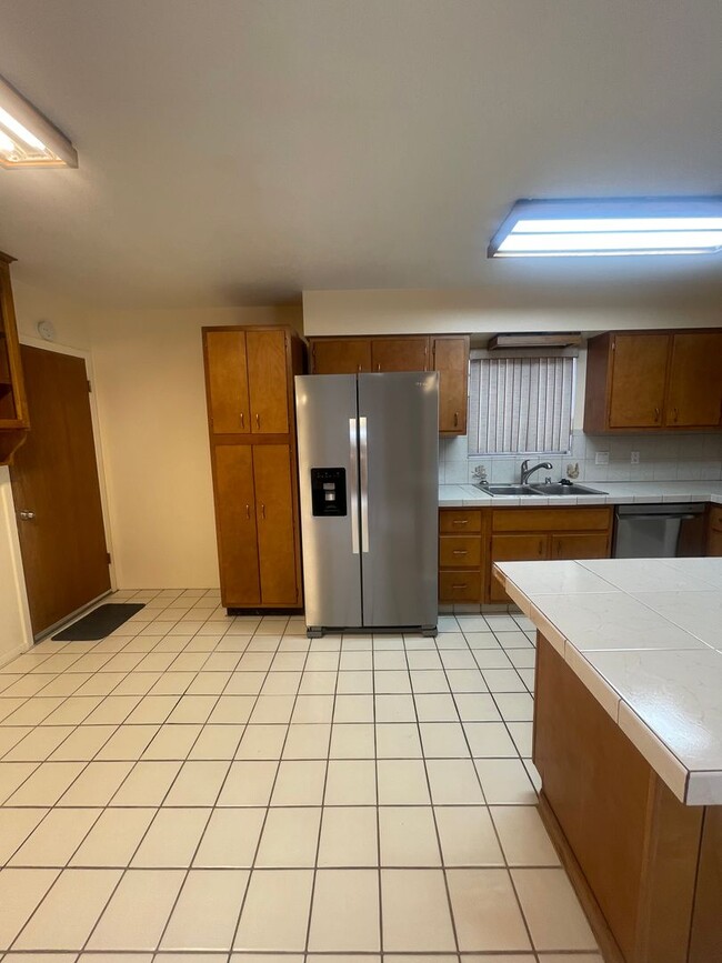 Building Photo - Charming 4 Bedroom/2 Bathroom House Near NMSU