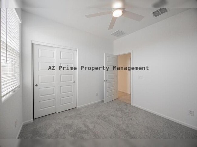 Building Photo - 12503 W Pkwy Ln