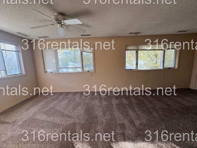 Building Photo - 110 Cherry Hills Ct