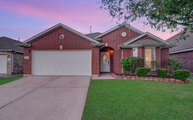 Building Photo - 7211 Crescent Mills Dr