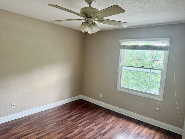 Building Photo - 13761 Juniper Blossom Dr
