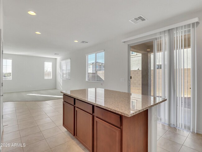 Building Photo - 16456 W Whispering Wind Dr