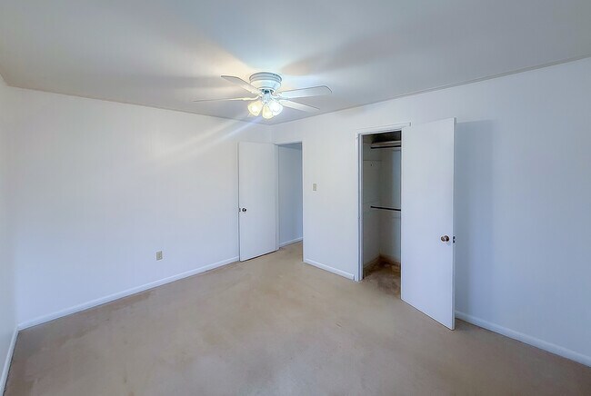 Building Photo - 6911 W 42nd St