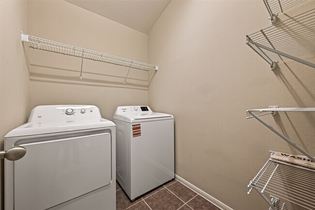 Building Photo - 26339 Richwood Oaks Dr
