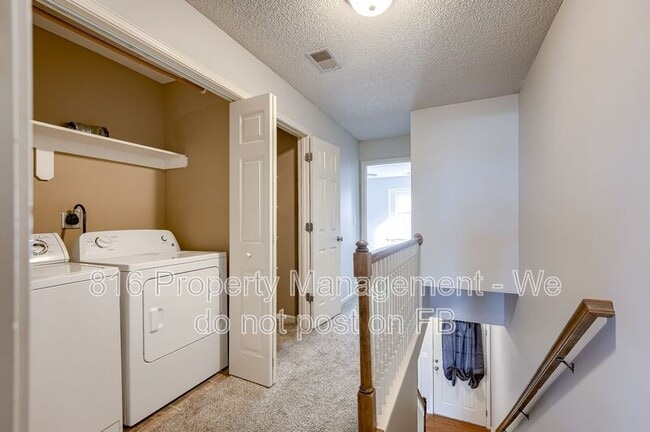 Building Photo - 5526 N Broadway