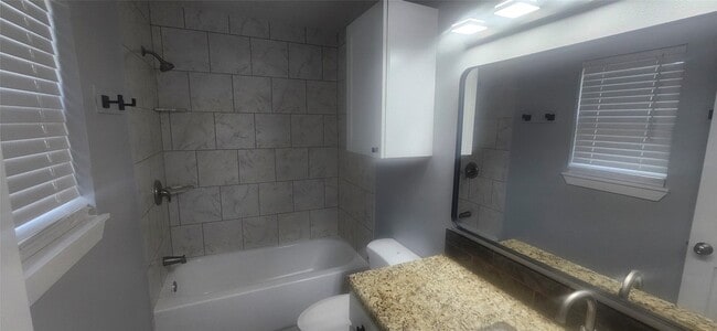 Building Photo - 5280 Atwell Ln