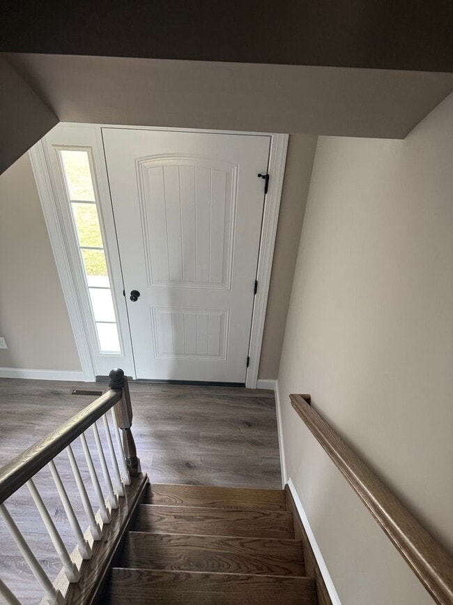 Building Photo - 243 Woodridge Dr