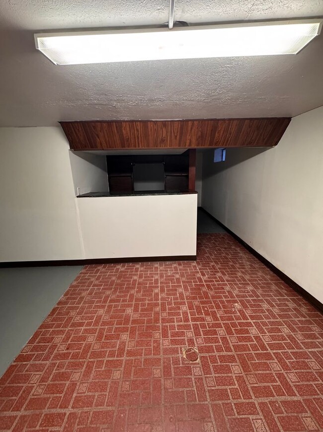 Building Photo - 311 Ventura Dr