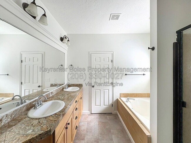 Building Photo - 650 E Whitney Ct