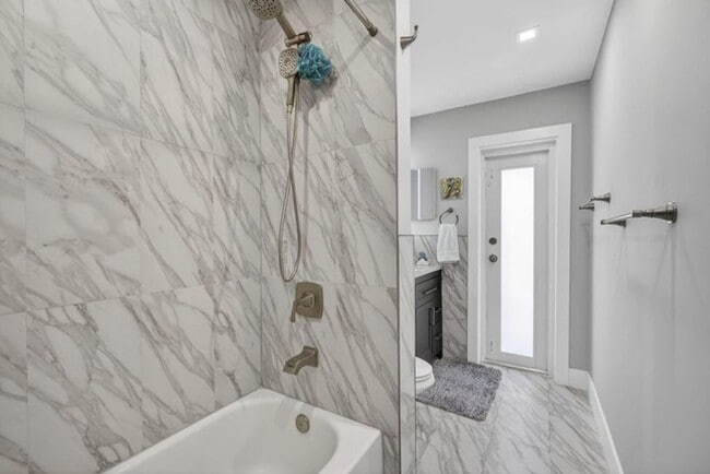 Building Photo - 2388 S Wallen Dr