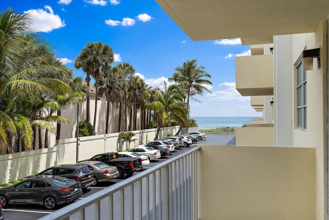 Building Photo - 630 Ocean Dr