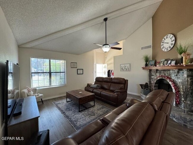 Building Photo - 541 Dorsey Dr