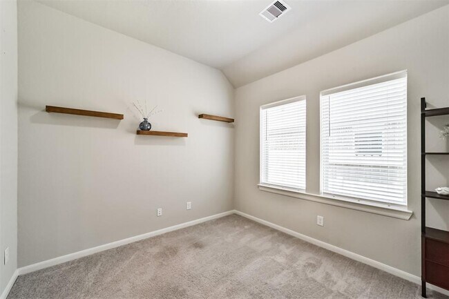 Building Photo - 151 Scarlet Maple Wy