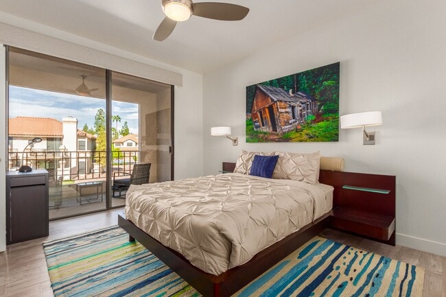 Building Photo - Two bedroom condo