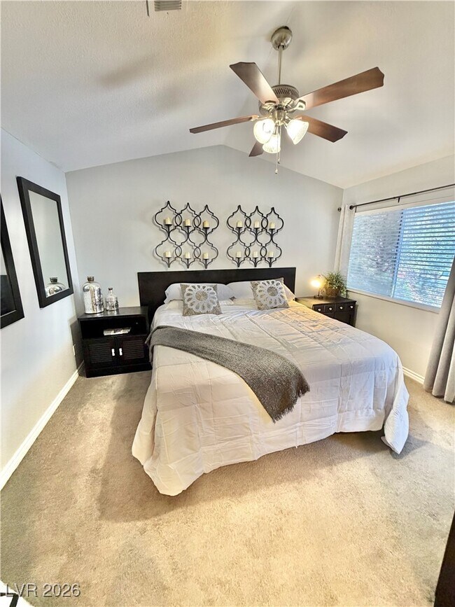 Building Photo - 2700 Lodestone Dr