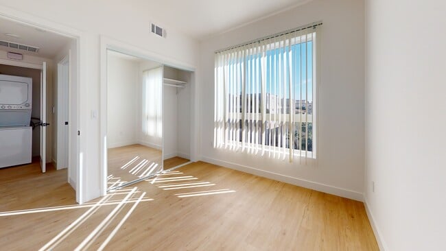 Floorplan - 339 S Oxford Ave