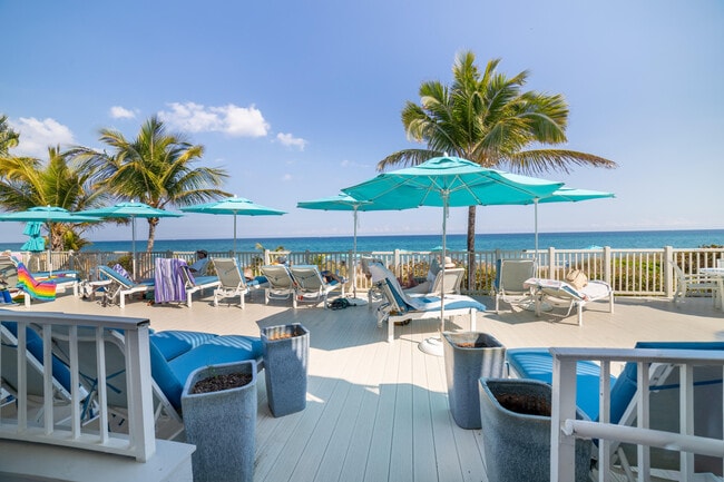 Building Photo - 4740 S Ocean Blvd