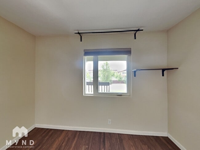 Building Photo - 530 E Patriot Blvd