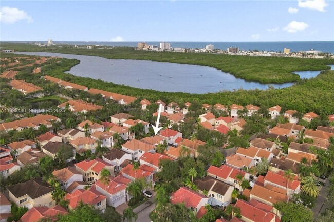 Building Photo - 1046 Satinleaf St