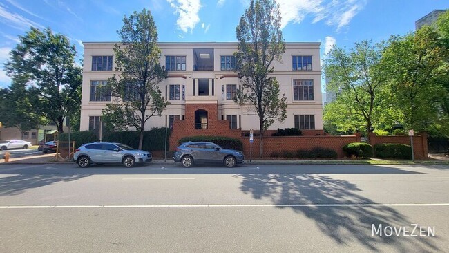 Building Photo - 208 E Davie St