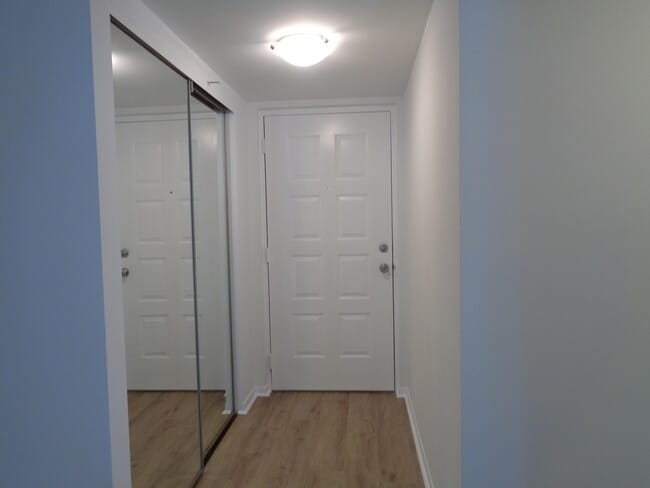 Building Photo - 950 Lavers Cir