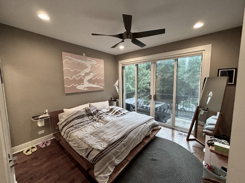 Building Photo - 1543 N Bosworth Ave