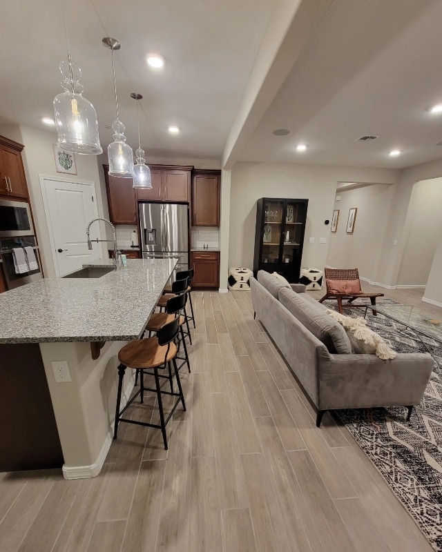 Building Photo - 11416 W Duane Ln