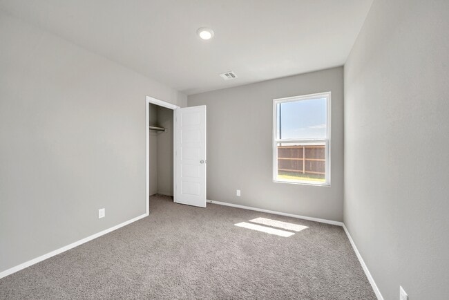 Building Photo - 7522 E 160th Pl S