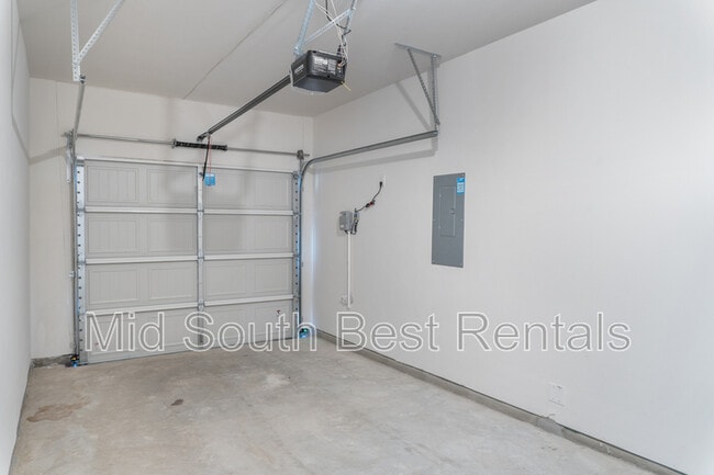 Building Photo - 311 Cedar Ct