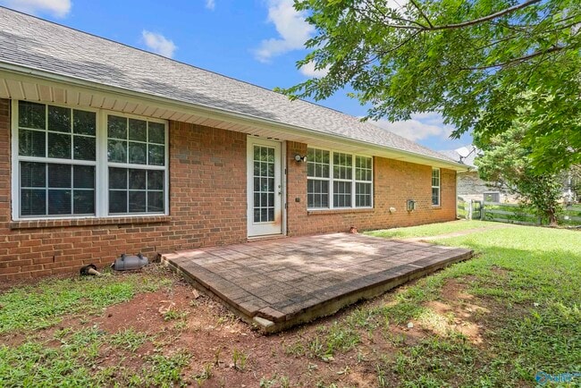 Building Photo - 108 Kendrick Ln