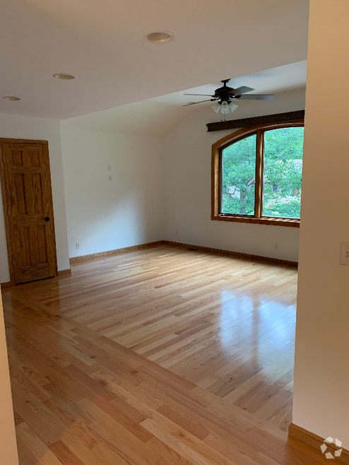 Building Photo - 237 Coale Ln