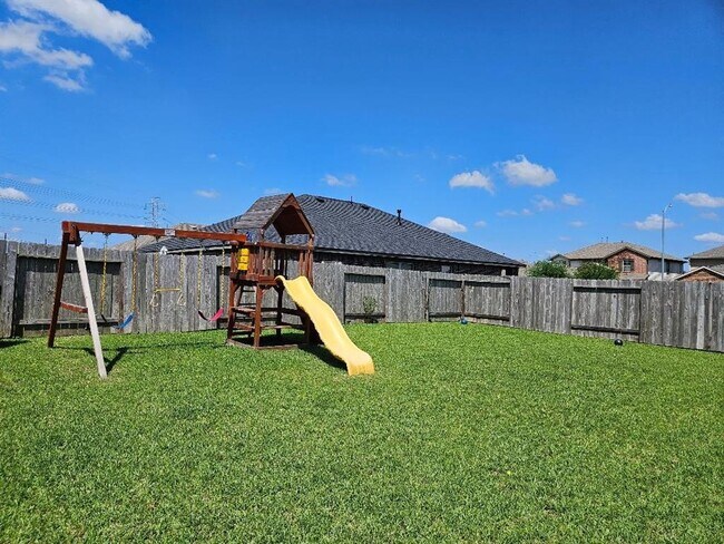 Building Photo - 9506 Green Maple Ct