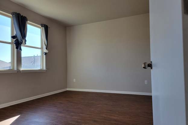 Building Photo - 322 Wapiti Rd