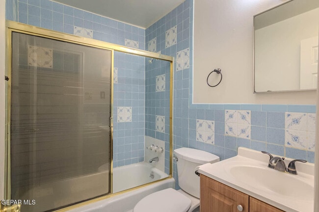Building Photo - 2125 Pacheco Dr