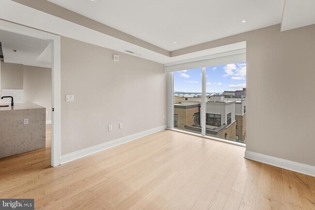 Building Photo - 925 N Fairfax St